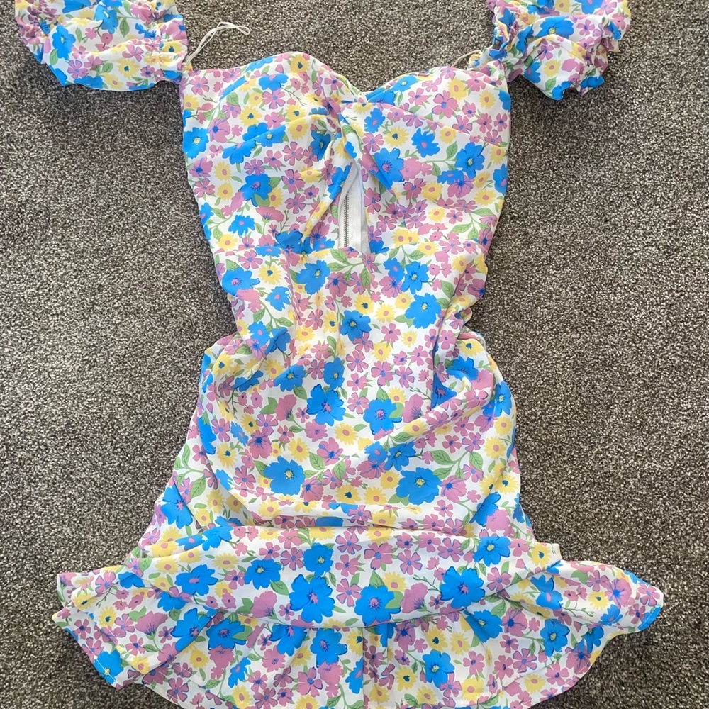 Floral Off-Shoulder Mini Dress Puff Sleeve Ruffle Hem Cutout Bodycon Dress